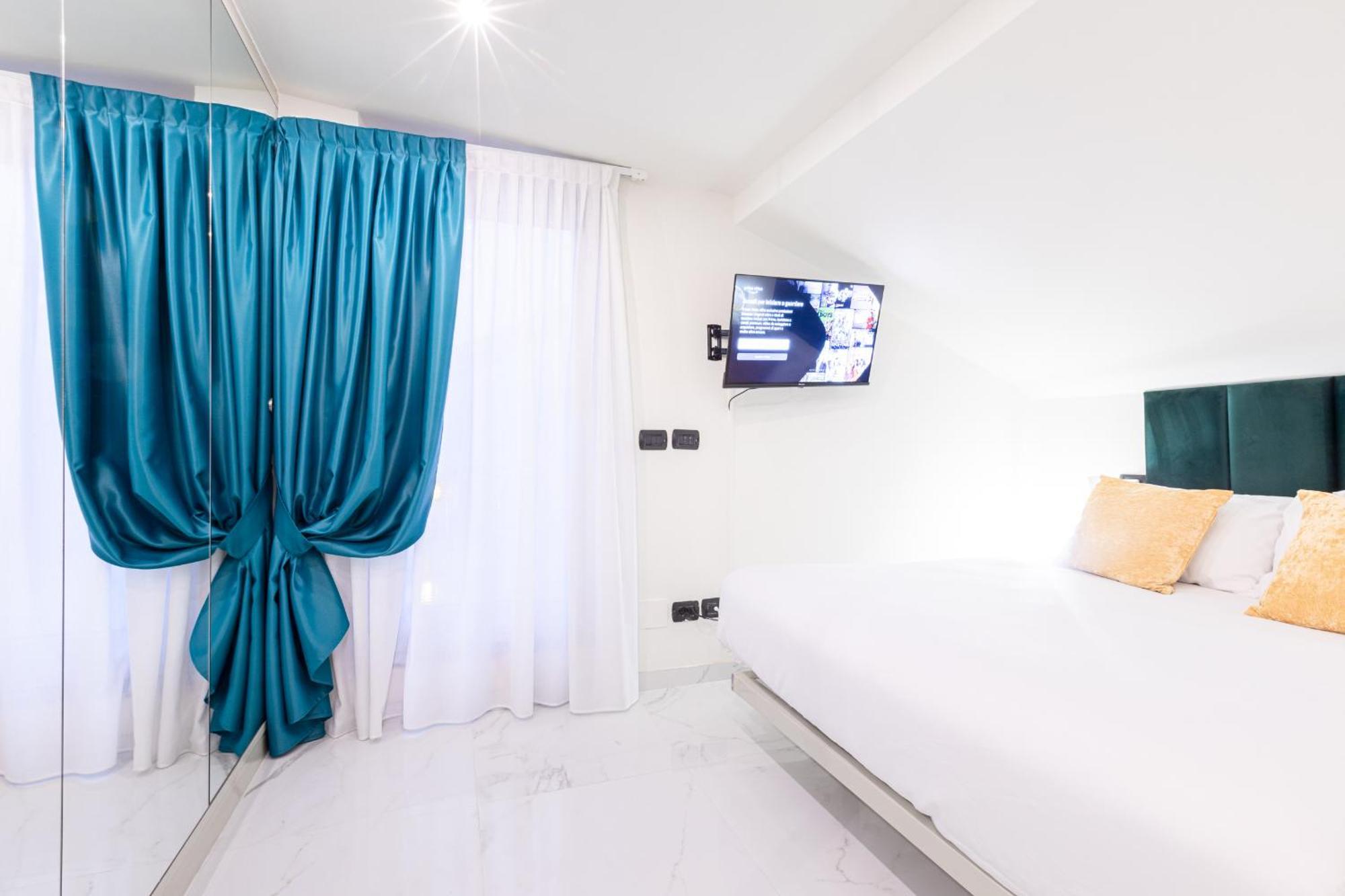 Monte Napoleone Split-Level Terrace Apartment - Top Collection Milano Esterno foto