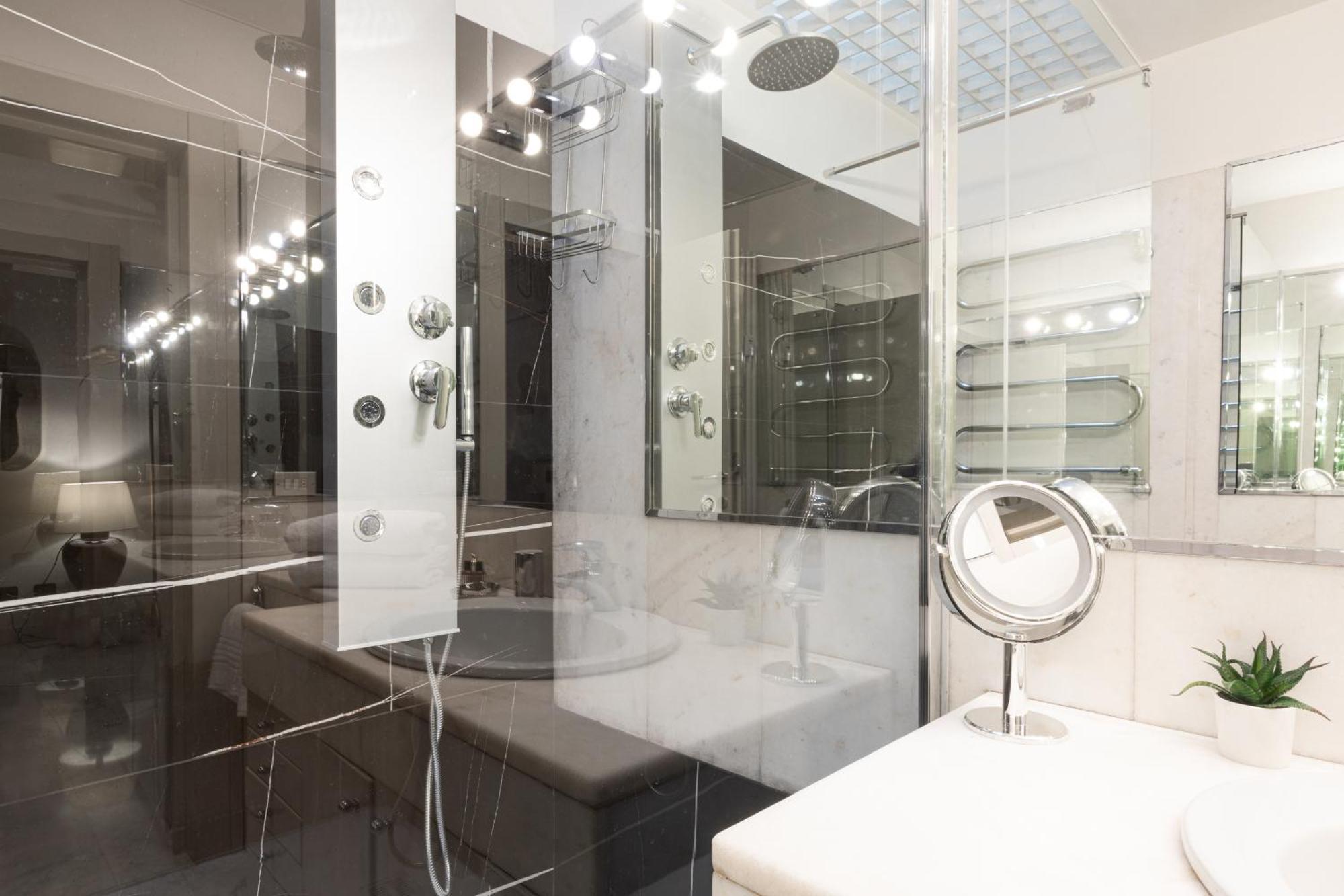 Monte Napoleone Split-Level Terrace Apartment - Top Collection Milano Esterno foto