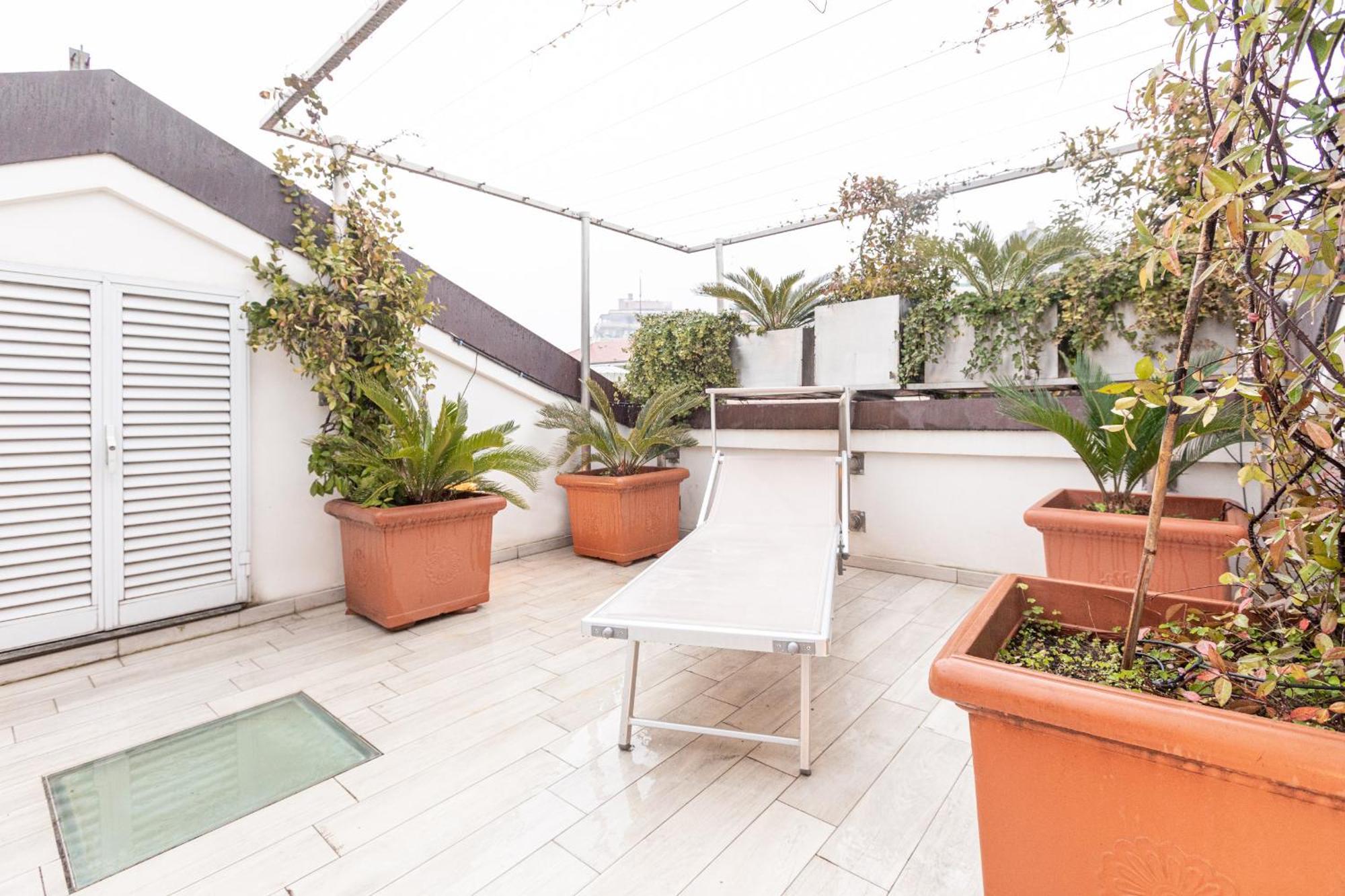 Monte Napoleone Split-Level Terrace Apartment - Top Collection Milano Esterno foto